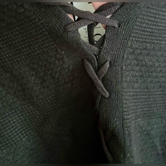 Pinque Size Small Long Sleeve Black Sweater  Boho Chic Size Small Witchy Modest - Picture 3 of 10